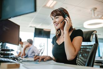 Freundliche Beratung bei berolina im Call-Center